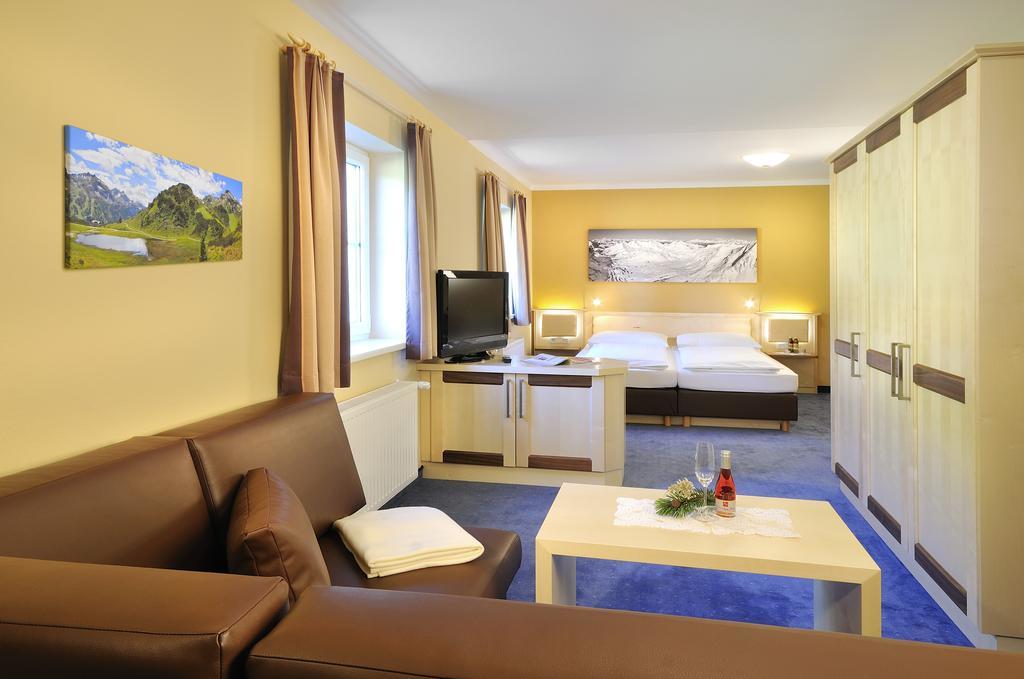 اوبرتاورن Hotel Das Barbara الغرفة الصورة